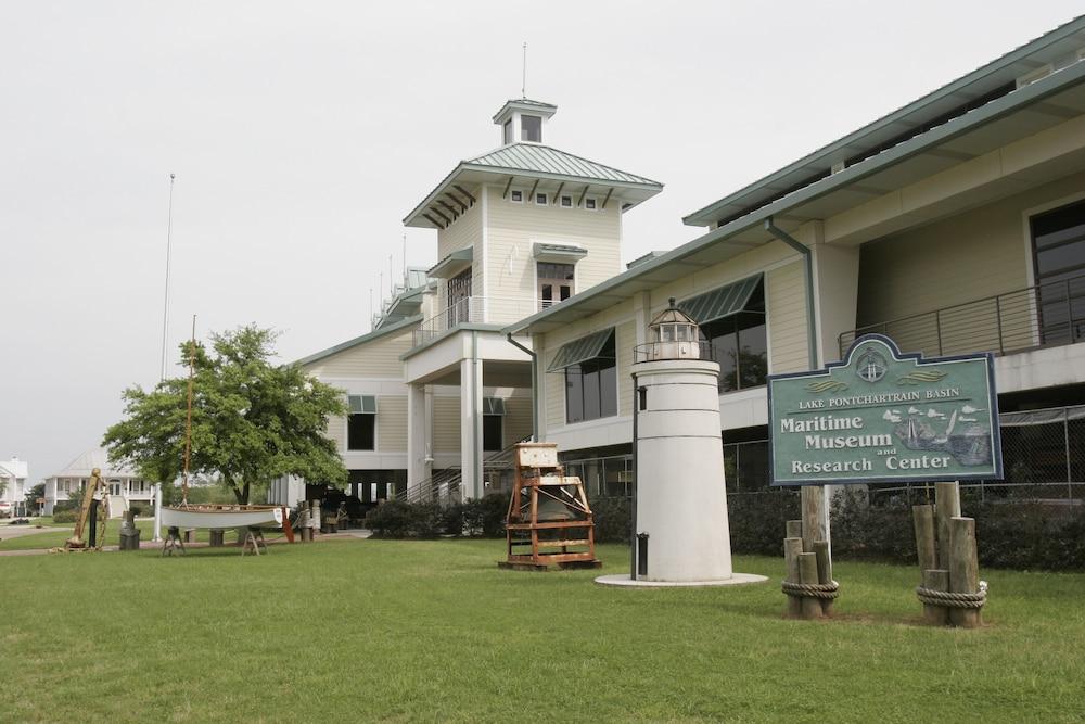 Super 8 By Wyndham Covington Hotel Exterior photo