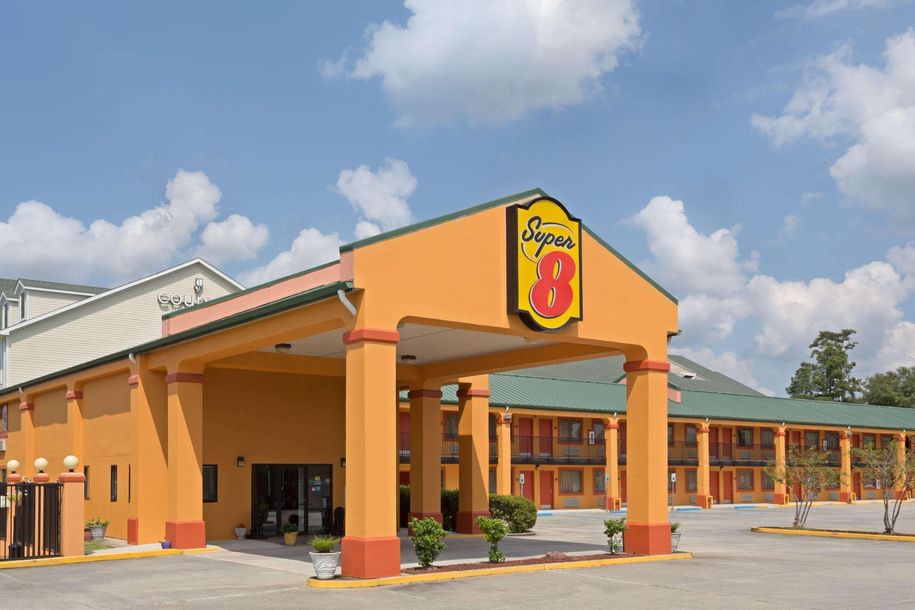Super 8 By Wyndham Covington Hotel Exterior photo